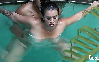 Uma gostosa fazendo seus primeiros vídeos e pegamos tudo por trás das câmeras - Sophia Wolf - Caroline Moraes - Binho Ted - Tony Tigrao